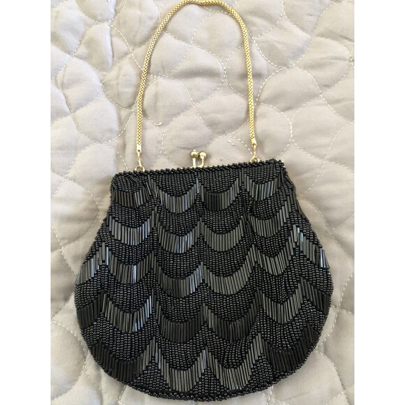 Vtg Walborg Small Black Scalloped Beaded  Shape Handbag Purse Gold Chain